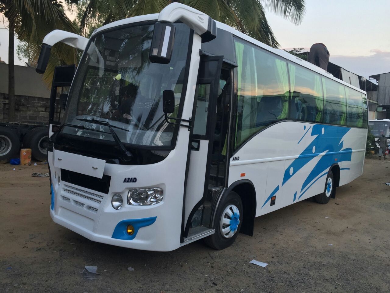 travel bus 21 seater